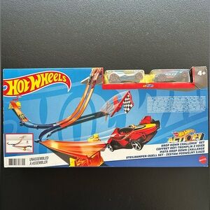 Hot Wheels ~ Drop Down Challenge PlaySet